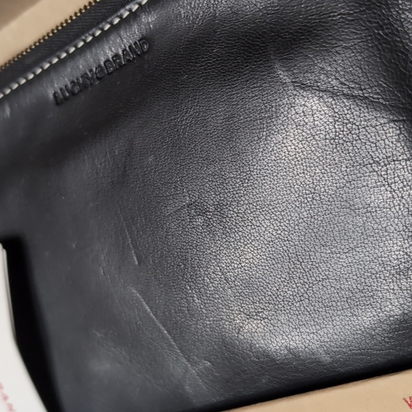 Lucky Brand Leather Wristlet and TriFold Wallet - Picture 7 of 13